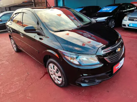 CHEVROLET Prisma 1.4 4P LT FLEX, Foto 2