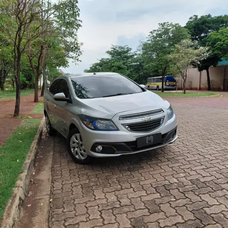 CHEVROLET Prisma 1.4 4P LT FLEX, Foto 3