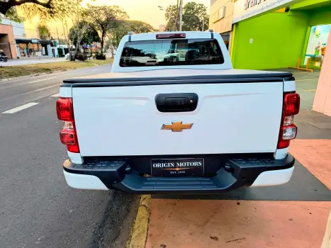 CHEVROLET S10 2.8 16V LS CABINE DUPLA 4X4 TURBO DIESEL, Foto 5 CHEVROLET S10 2.8 16V LS CABINE DUPLA 4X4 TURBO DIESEL, Foto 5