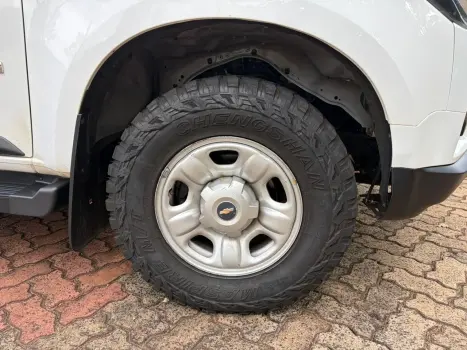 CHEVROLET S10 2.8 16V LS CABINE DUPLA 4X4 TURBO DIESEL, Foto 10