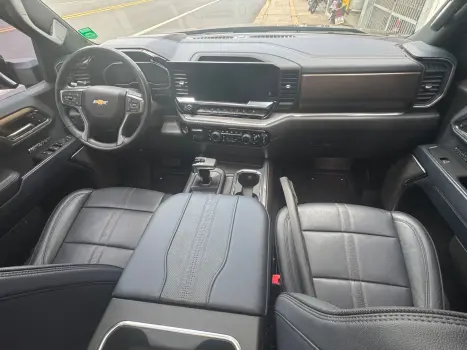 CHEVROLET Silverado 5.3 V8 1500 HIGH COUNTRY CABINE DUPLA 4X4 AUTOM�TICO, Foto 7