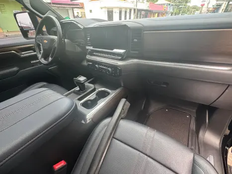 CHEVROLET Silverado 5.3 V8 1500 HIGH COUNTRY CABINE DUPLA 4X4 AUTOM�TICO, Foto 9