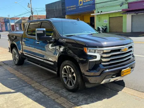 CHEVROLET Silverado 5.3 V8 1500 HIGH COUNTRY CABINE DUPLA 4X4 AUTOM�TICO, Foto 2
