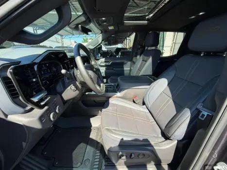 CHEVROLET Silverado 5.3 V8 1500 HIGH COUNTRY CABINE DUPLA 4X4 AUTOM�TICO, Foto 8