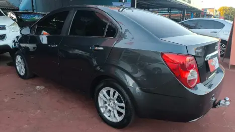 CHEVROLET Sonic Sedan 1.6 16V 4P LTZ FLEX, Foto 4
