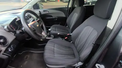 CHEVROLET Sonic Sedan 1.6 16V 4P LTZ FLEX, Foto 13