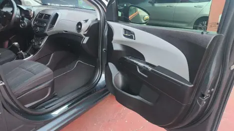 CHEVROLET Sonic Sedan 1.6 16V 4P LTZ FLEX, Foto 15