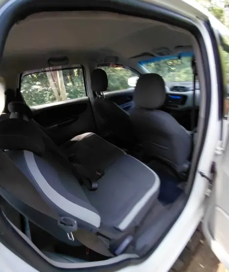 CHEVROLET Spin 1.8 4P FLEX ACTIV5 AUTOM�TICO, Foto 10