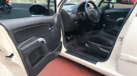 CITROEN C3 1.4 4P EXCLUSIVE FLEX, Foto 14