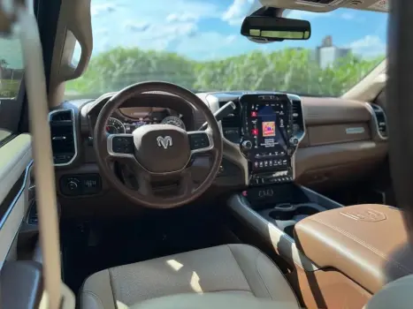 DODGE Ram 6.7 I6 24V 4P 2500 LARAMIE 4X4 TURBODIESEL  AUTOMTICO CABINE DUPLA, Foto 5