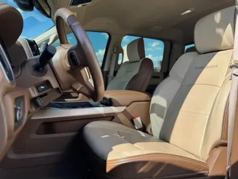 DODGE Ram 6.7 I6 24V 4P 2500 LARAMIE 4X4 TURBODIESEL  AUTOMTICO CABINE DUPLA, Foto 8