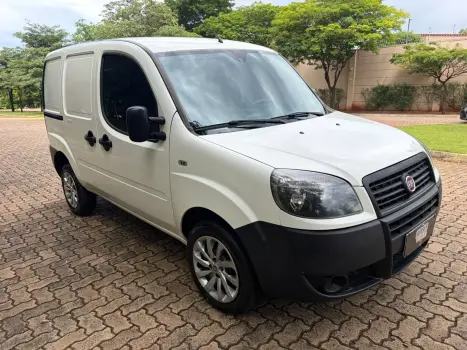 FIAT Doblo Cargo 1.8 16V FLEX, Foto 2