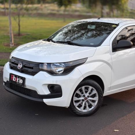 FIAT Mobi 1.0 4P FLEX EVO LIKE, Foto 2