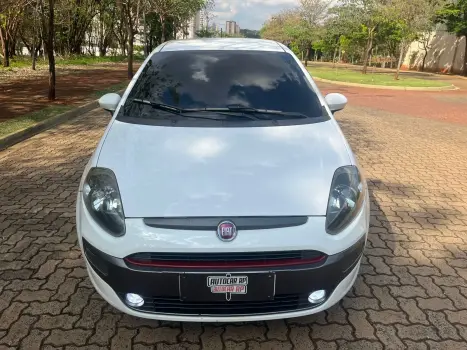 FIAT Punto 1.6 16V 4P ESSENCE FLEX, Foto 3
