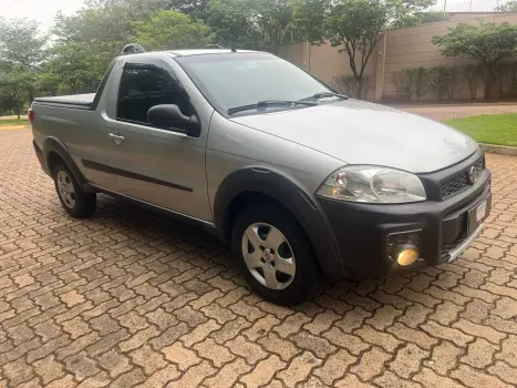 FIAT Strada 1.4 WORKING CELEBRATION FLEX CABINE SIMPLES, Foto 2