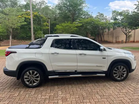 FIAT Toro 2.0 16V 4P 4WD RANCH TURBO DIESEL AUTOMÁTICO, Foto 4 FIAT Toro 2.0 16V 4P 4WD RANCH TURBO DIESEL AUTOMÁTICO, Foto 4