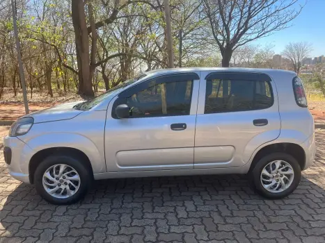 FIAT Uno 1.0 4P FLEX EVO ATTRACTIVE, Foto 4 FIAT Uno 1.0 4P FLEX EVO ATTRACTIVE, Foto 4