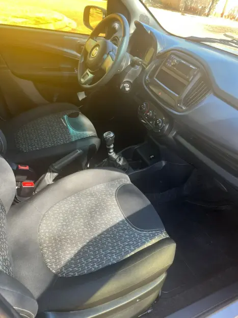 FIAT Uno 1.0 4P FLEX EVO ATTRACTIVE, Foto 11 FIAT Uno 1.0 4P FLEX EVO ATTRACTIVE, Foto 11