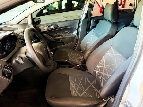 FORD Fiesta Hatch 1.5 16V 4P S FLEX, Foto 4