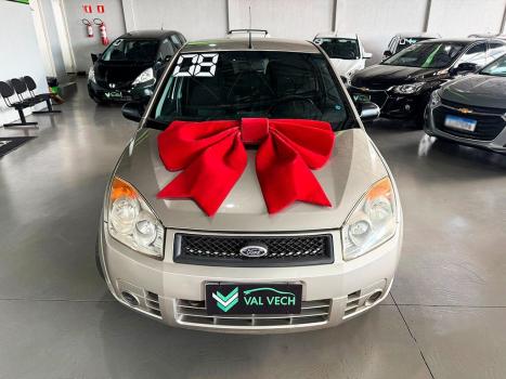 FORD Fiesta Hatch 1.0 4P, Foto 2