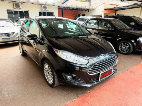 FORD Fiesta Hatch 1.6 16V 4P FLEX TITANIUM POWERSHIFT AUTOM�TICO, Foto 3