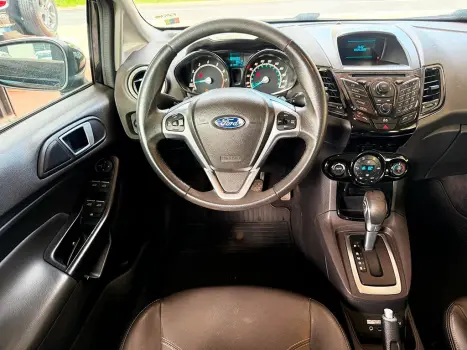 FORD Fiesta Hatch 1.6 16V 4P FLEX TITANIUM POWERSHIFT AUTOM�TICO, Foto 6