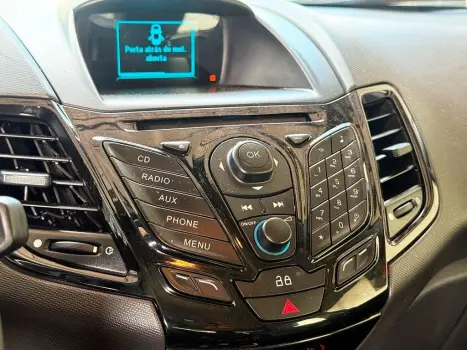 FORD Fiesta Hatch 1.6 16V 4P FLEX TITANIUM POWERSHIFT AUTOM�TICO, Foto 8