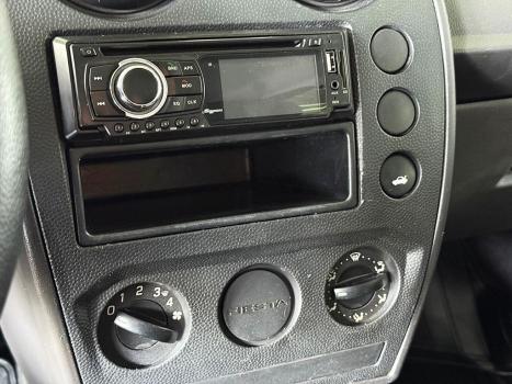 FORD Fiesta Hatch 1.0 4P, Foto 8