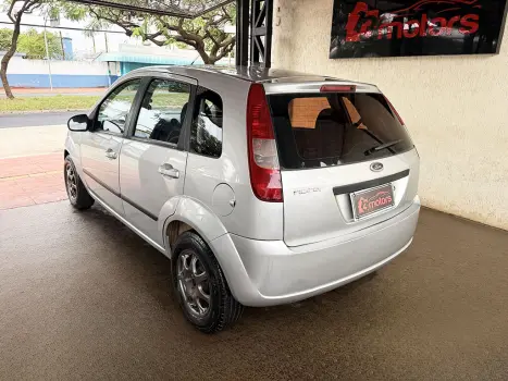 FORD Fiesta Hatch 1.6 4P, Foto 9