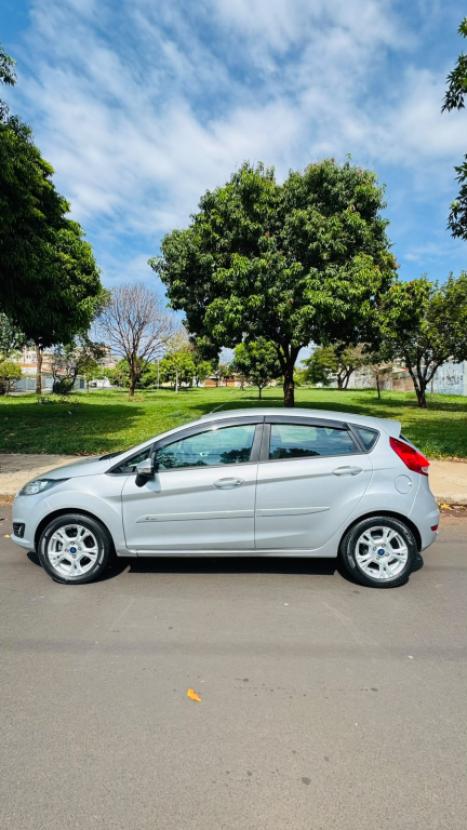 FORD Fiesta Hatch 1.6 16V 4P SEL FLEX, Foto 5