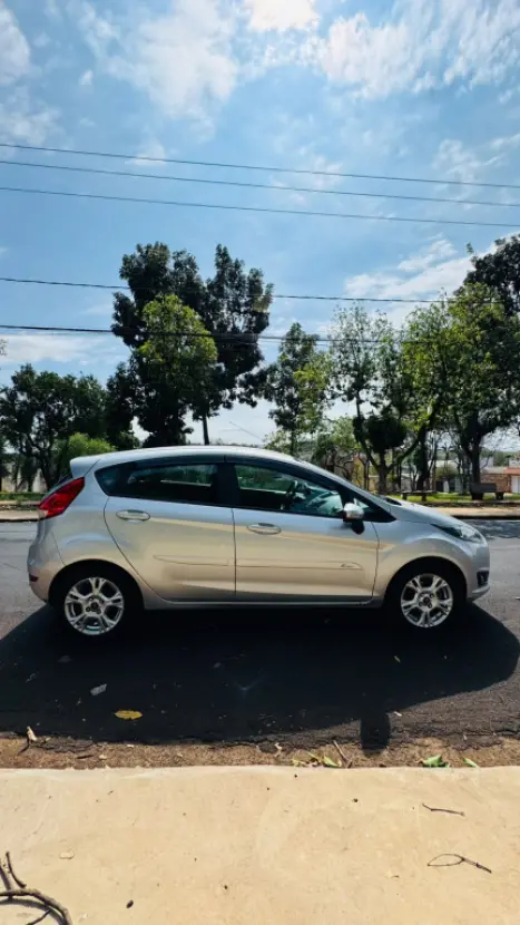 FORD Fiesta Hatch 1.6 16V 4P SEL FLEX, Foto 9