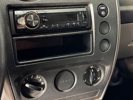 FORD Fiesta Hatch , Foto 8