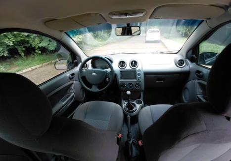 FORD Fiesta Sedan 1.6 4P FLEX, Foto 2