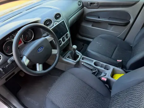 FORD Focus Hatch 1.6 16V 4P SE FLEX, Foto 2