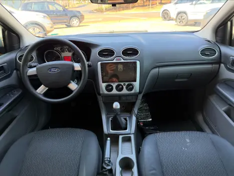 FORD Focus Hatch 1.6 16V 4P SE FLEX, Foto 4