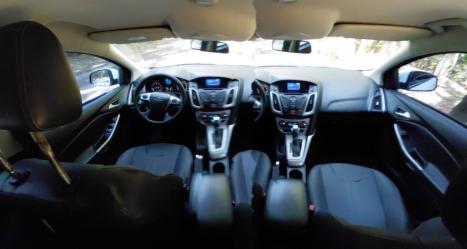 FORD Focus Hatch 2.0 16V 4P SE DIRECT, Foto 6