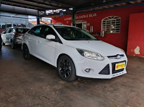 FORD Focus Hatch 2.0 16V 4P TITANIUM FLEX, Foto 1