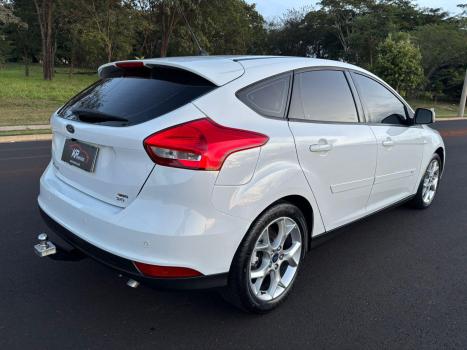 FORD Focus Hatch 2.0 16V 4P FLEX SE AUTOM�TICO, Foto 6