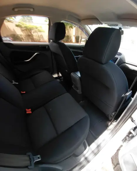 FORD Focus Sedan 1.6 4P, Foto 12