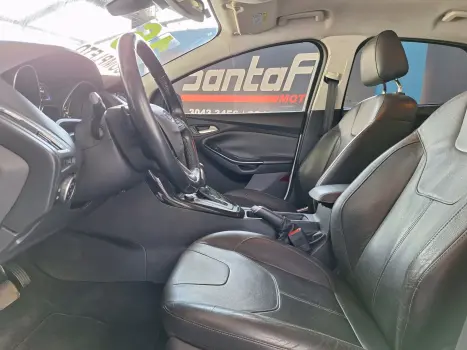 FORD Focus Sedan 2.0 16V 4P FLEX TITANIUM PLUS POWERSHIFT AUTOMTICO, Foto 13