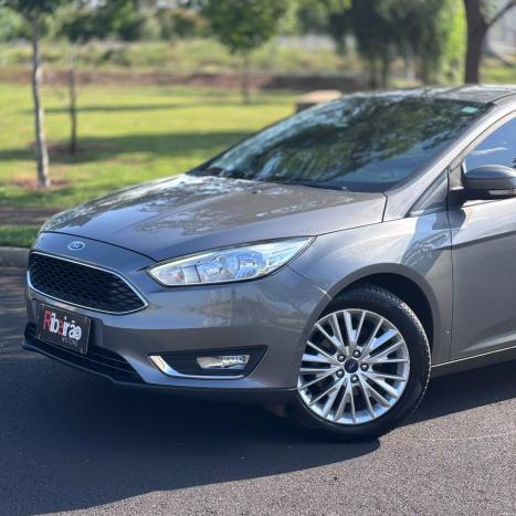 FORD Focus Sedan 2.0 16V 4P FLEX SE POWERSHIFT AUTOMÁTICO, Foto 2