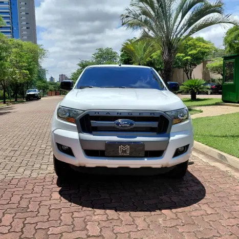 FORD Ranger 2.2 16V XLS DIESEL 4X4 CABINE DUPLA AUTOMÁTICO, Foto 2