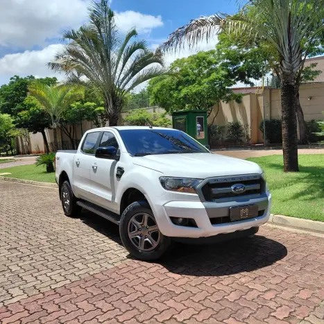 FORD Ranger 2.2 16V XLS DIESEL 4X4 CABINE DUPLA AUTOMÁTICO, Foto 3