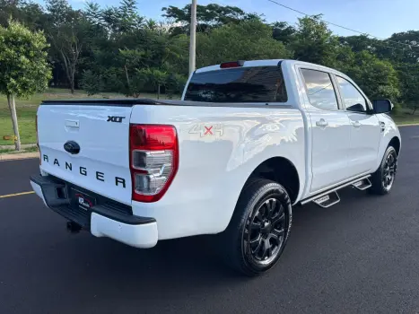 FORD Ranger 3.2 20V XLT 4X4 CABINE DUPLA TURBO DIESEL AUTOM�TICO, Foto 4