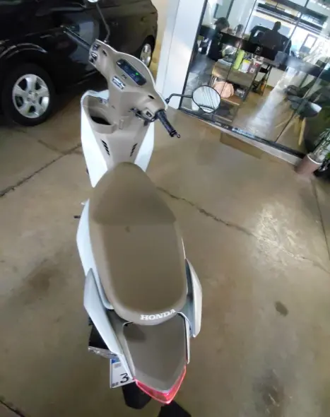 HONDA Biz 125 EX, Foto 8