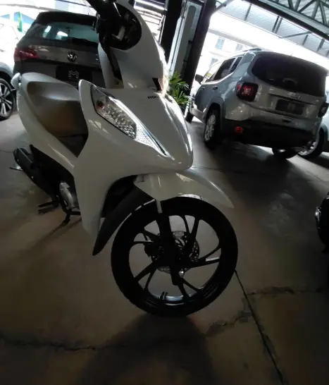 HONDA Biz 125 EX, Foto 12
