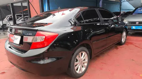 HONDA Civic 1.8 16V 4P FLEX LXS AUTOM�TICO, Foto 4