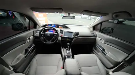 HONDA Civic 1.8 16V 4P FLEX LXS AUTOM�TICO, Foto 12