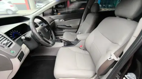HONDA Civic 1.8 16V 4P FLEX LXS AUTOM�TICO, Foto 15