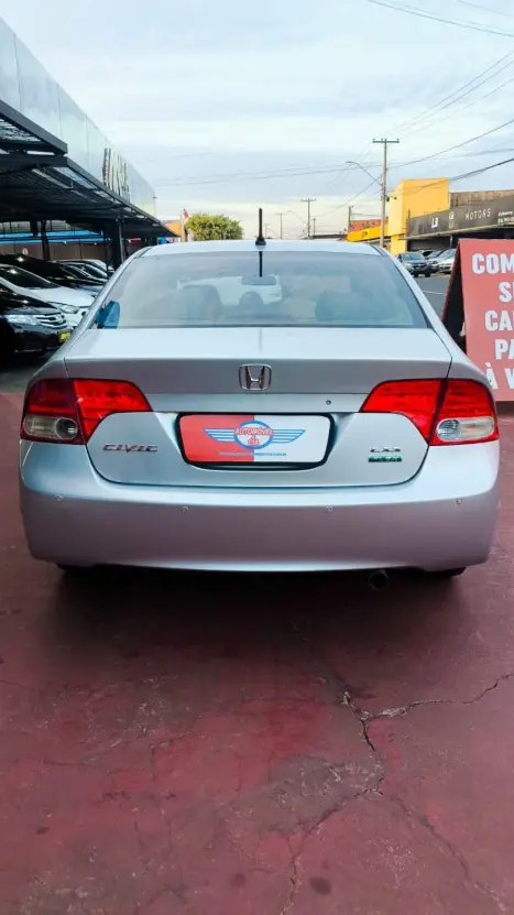 HONDA Civic 1.8 16V 4P FLEX LXS AUTOM�TICO, Foto 6